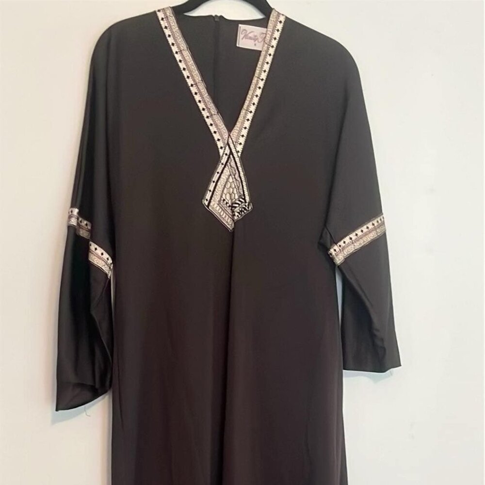 Vintage 70s Vanity Fair Robe Housecoat Caftan Medium Women Black & Ivory